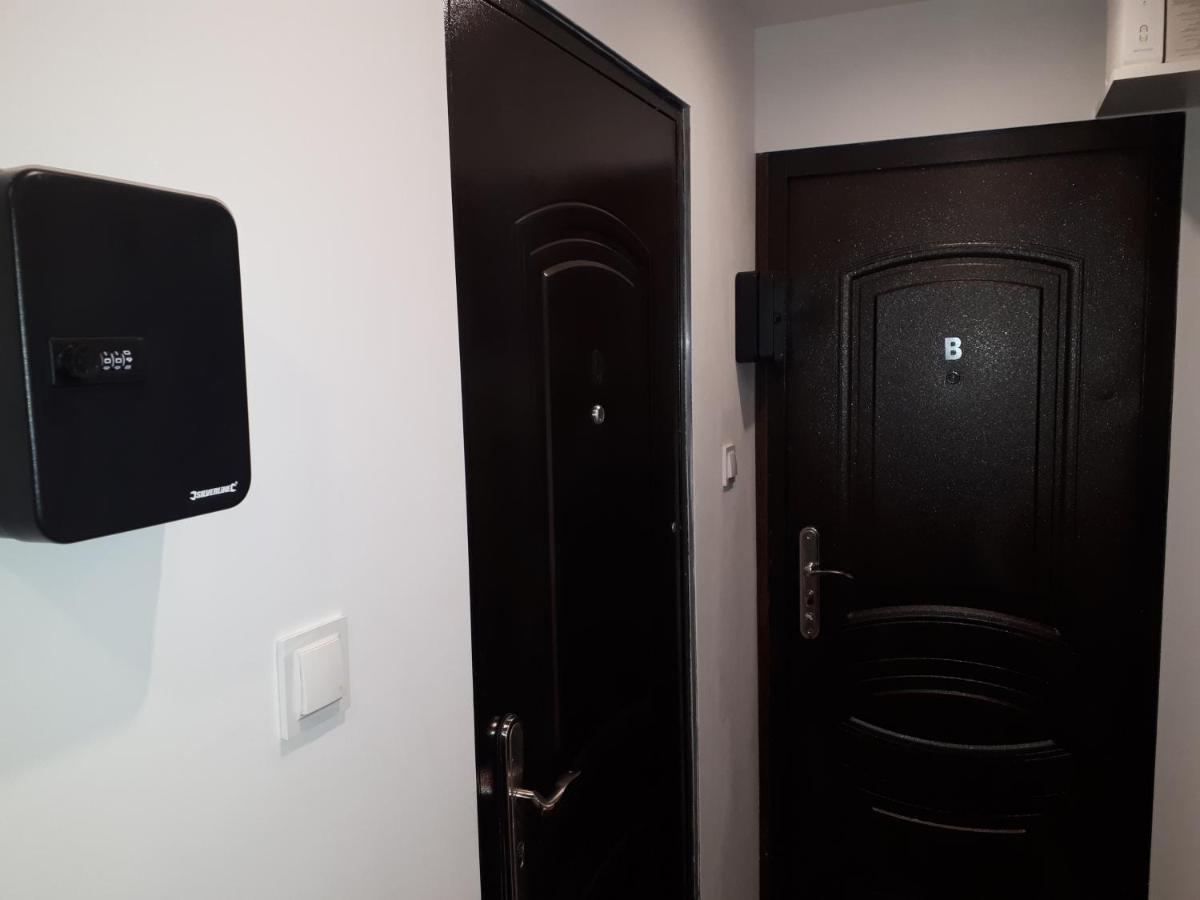 Apartamenty Centrum Panoramiczna Mala Dwojka Swan Labedz Promenada Klimatyzacja Lodowa 凯尔采 外观 照片