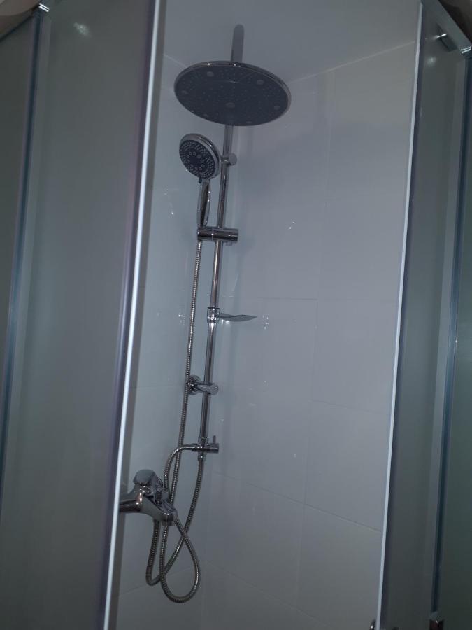 Apartamenty Centrum Panoramiczna Mala Dwojka Swan Labedz Promenada Klimatyzacja Lodowa 凯尔采 外观 照片